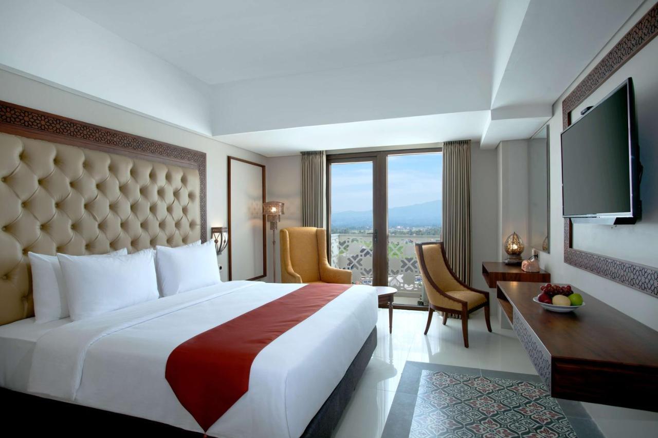 Alhambra Hotel & Convention, BW Signature Collection Tasikmalaya Exteriör bild